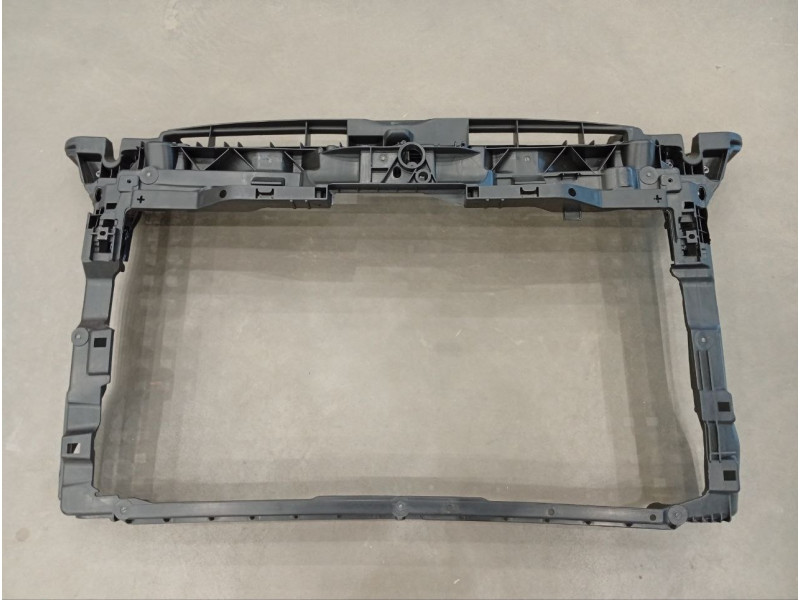 Панель передня VW Golf 8 20- (Тайвань) 5H0805588J