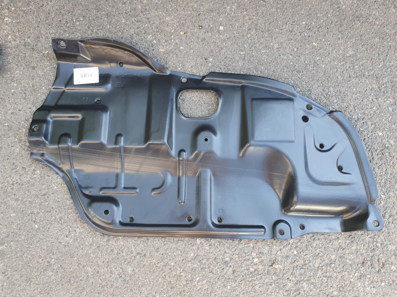 Правий захист двигуна пластик Toyota Camry XV30 2002-2006 FPS 5144133040