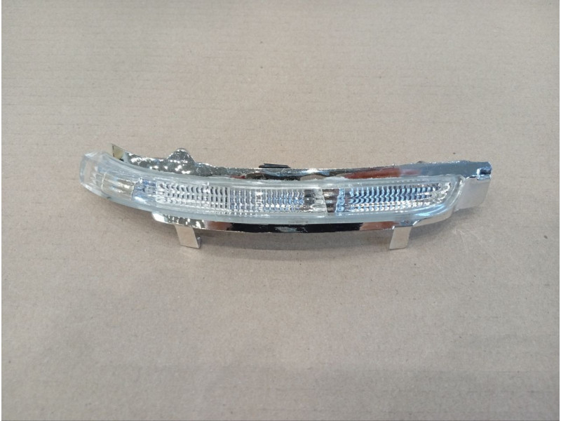 Покажчик повороту дзеркала лівий Skoda Octavia A5 2009-2013 TW 3T0949101