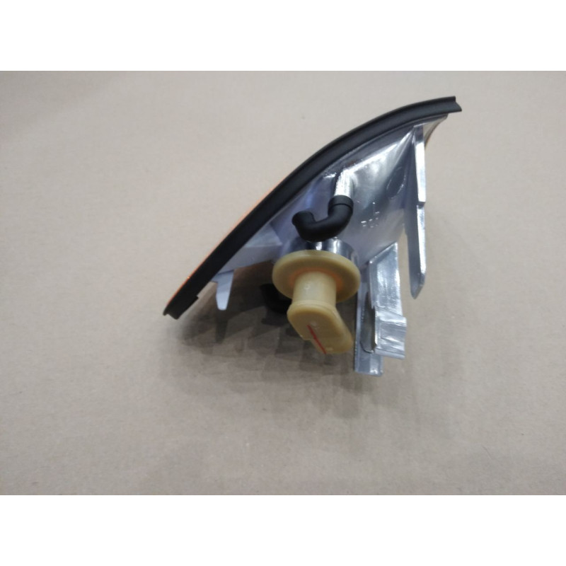 Покажчик повороту лівий жовтий BMW 3 E46 1998-2001 Depo 63136902765