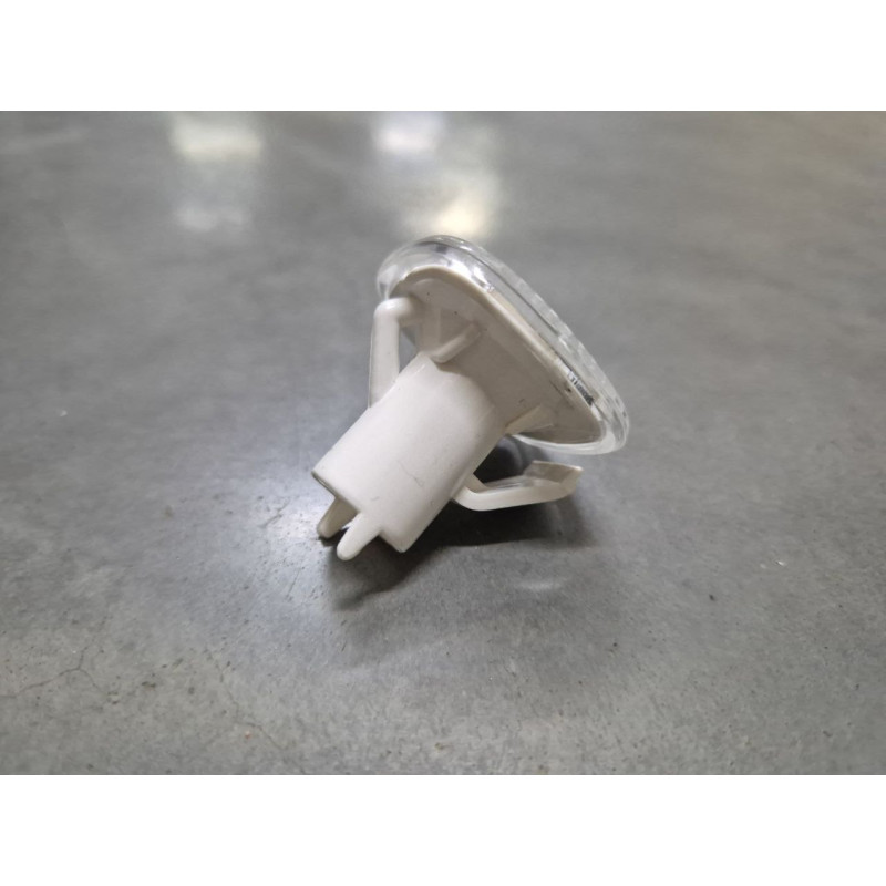 Покажчик повороту крило Audi A3, A4 (B5), Skoda Octavia 1, Tour, Superb 1, Fabia 1, Seat Ibiza, Cordoba Китай 1U0949127A, 4D0949127D