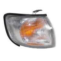Покажчик повороту правий Nissan Maxima 95-00 (TYC) 26130YA100