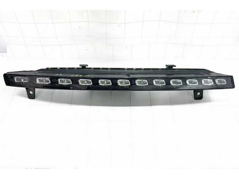 Показник повороту правий 12-LED з ДХО для Audi A8 Q7 4L 2010-2015 FPS 4L0953042D