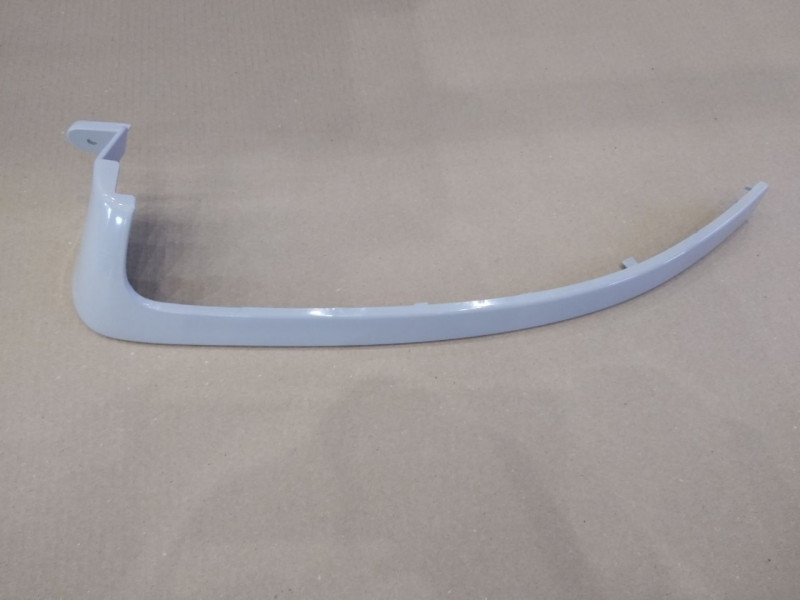 Полоска під фару ліва Opel Omega B 94-99 (Tempest) без отв. ом. 90460437