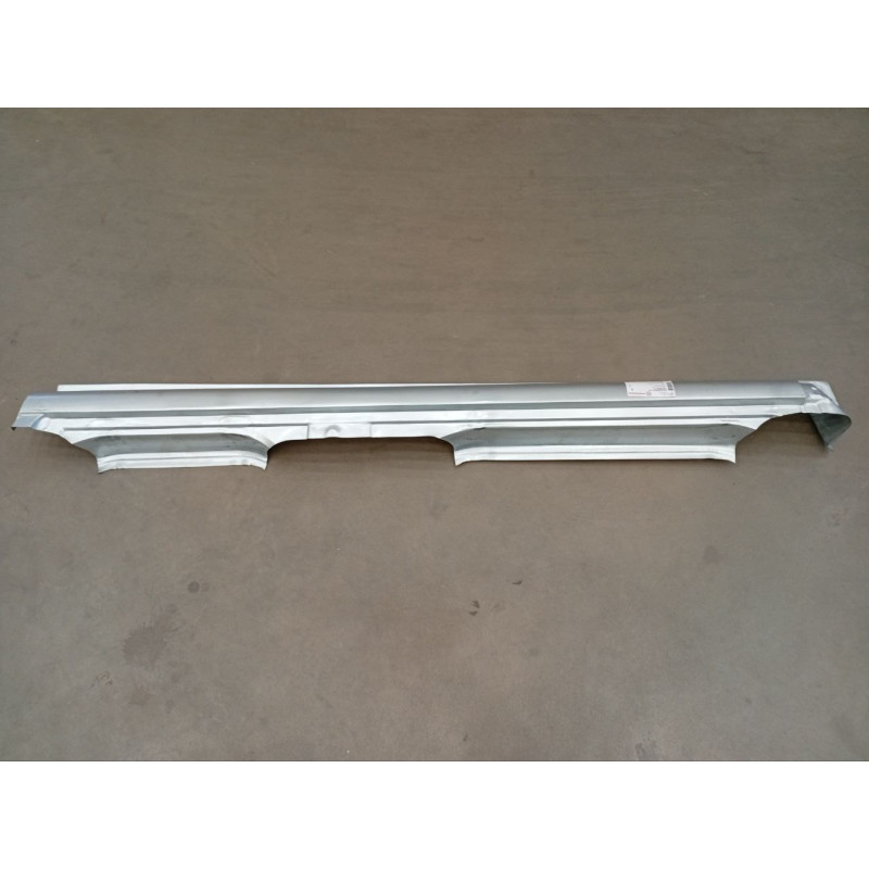 Поріг лівий Kia Sorento 02-09 (Klokkerholm)