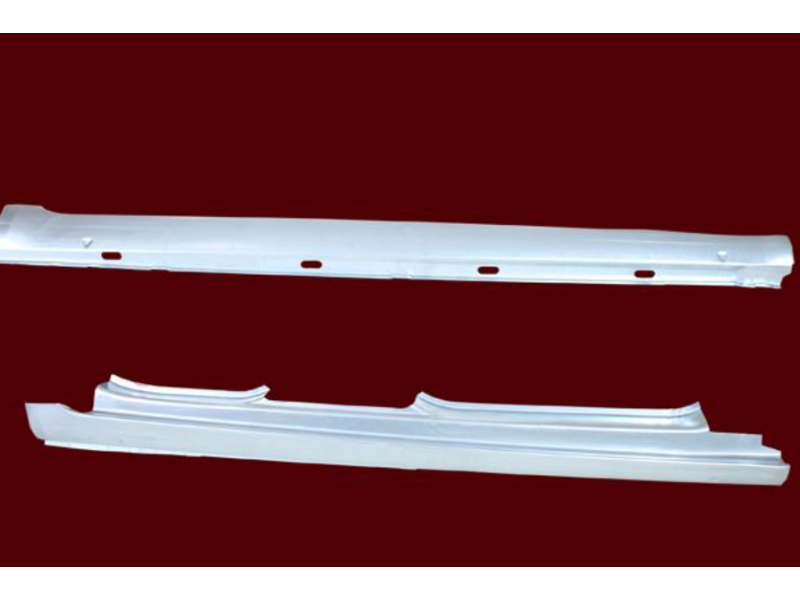 Поріг правий Skoda Fabia 2 07-14 (KH)