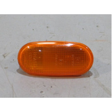 Повторювач повороту на крилі L/R Mitsubishi Pajero V20, Lancer V, Colt, Galant, L200 Depo MB847540