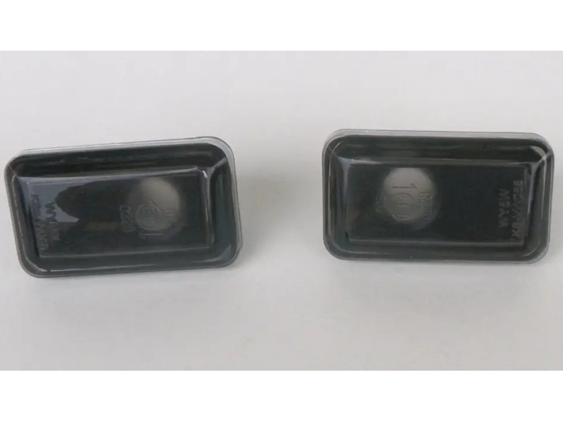 Повторювач повороту на крилі пара Audi 80, Audi 100 C3, C4, VW Golf 2, Jetta 2, Passat B2 (v)