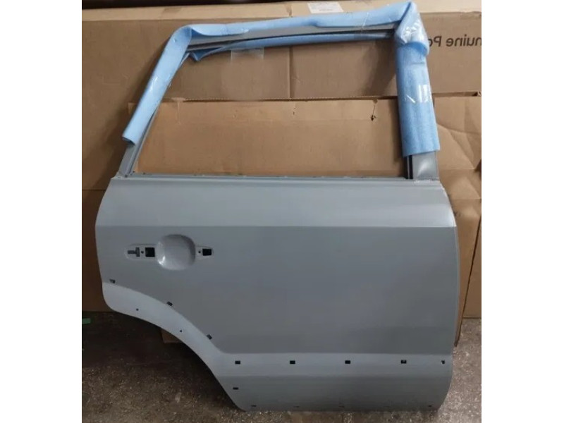 Двері задні праві Hyundai Tucson I 2004-2013 FPS 770042E050