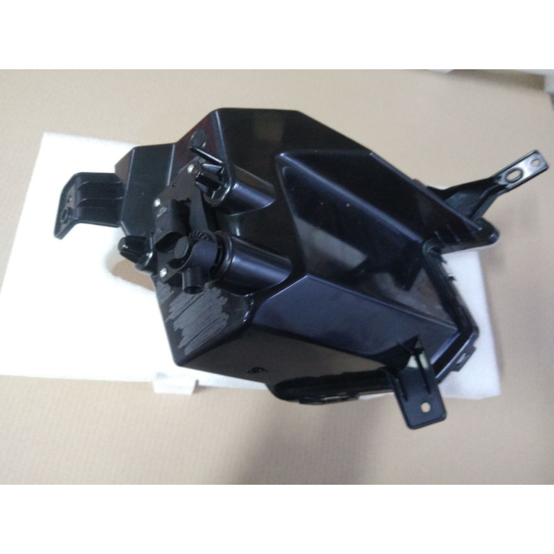 Протитуманна фара ліва Ford Explorer USA 16-18 галоген H10 (Тайвань) FB5Z15201D