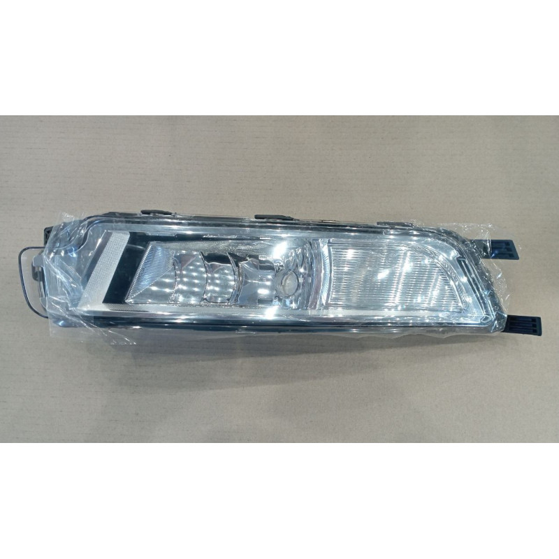 Протитуманна фара ліва VW Passat B8 15- європ. модель (Китай) одна лампа 3G0941661F