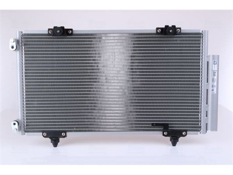 Радіатор кондиціонера Toyota Avensis T22 97-00 (Nissens) 8845005010