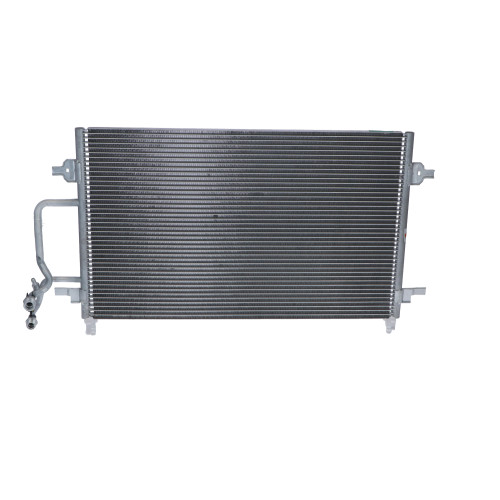 Радіатор кондиціонера Audi A8 D2 94-02 FPS 4D0260401A, 4D0260401B