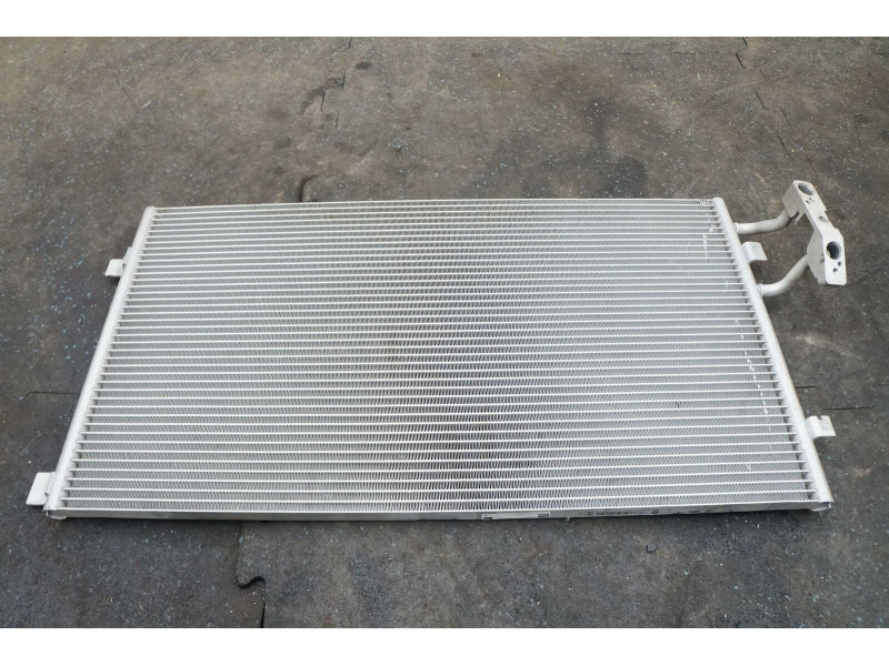 Радіатор кондиціонера BMW i3 (Nissens) 64439305933