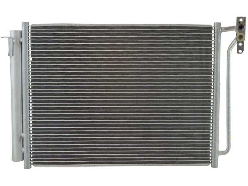 Радіатор кондиціонера BMW X5 E53 (NISSENS) 64538381543