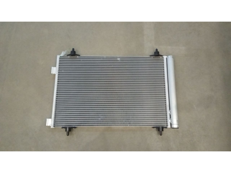 Радіатор кондиціонера Citroen Berlingo 2, C4, Peugeot Partner 2, 307, 308 (Китай) 9650545980