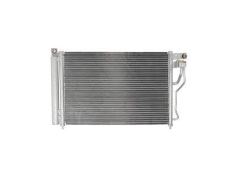 Радіатор кондиціонера Hyundai ix35, Kia Sportage SL 10-15 (Китай) 976062S500, 976062S501