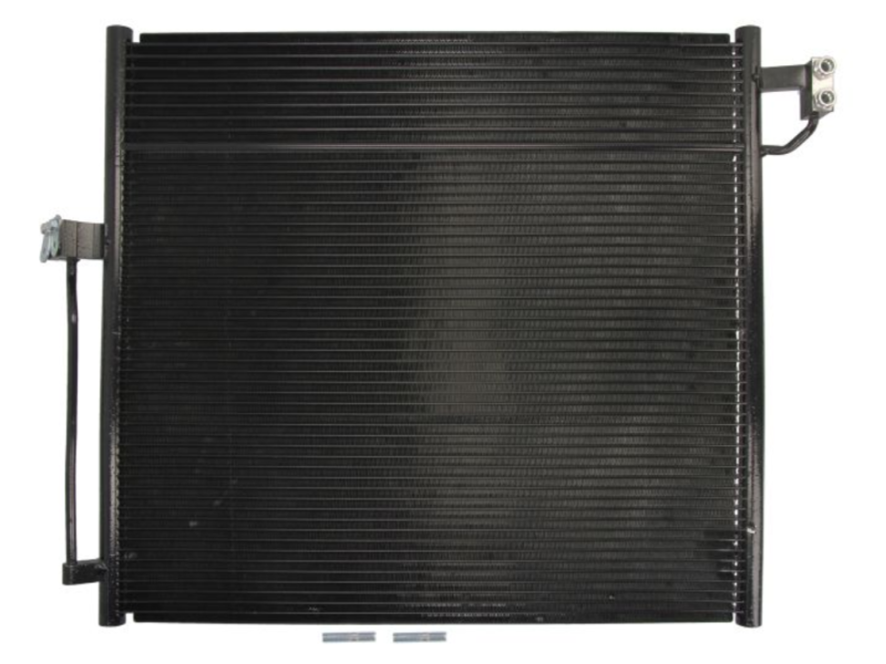 Радіатор кондиціонера Mercedes ML-class W166 (Nissens) A0995000002