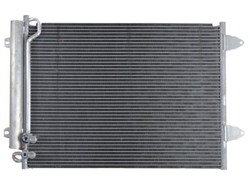 Радіатор кондиціонера VW Passat CC, Passat B6, B7 EUR 2.0 TDI (AVA) 3C0820411G