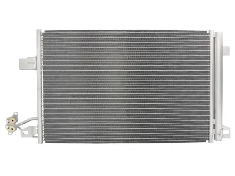 Радіатор кондиціонера VW Transporter T5 10-15 2.0 TDI (TP) 7E0820411B, 7E0820411C