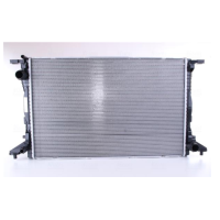 Радіатор охолодження двигуна 3.0 Audi A4 B9, Q5 17-, A6 C8, A7, A8 D5, Q7, Q8, VW Touareg (Nissens) 8W0121251H
