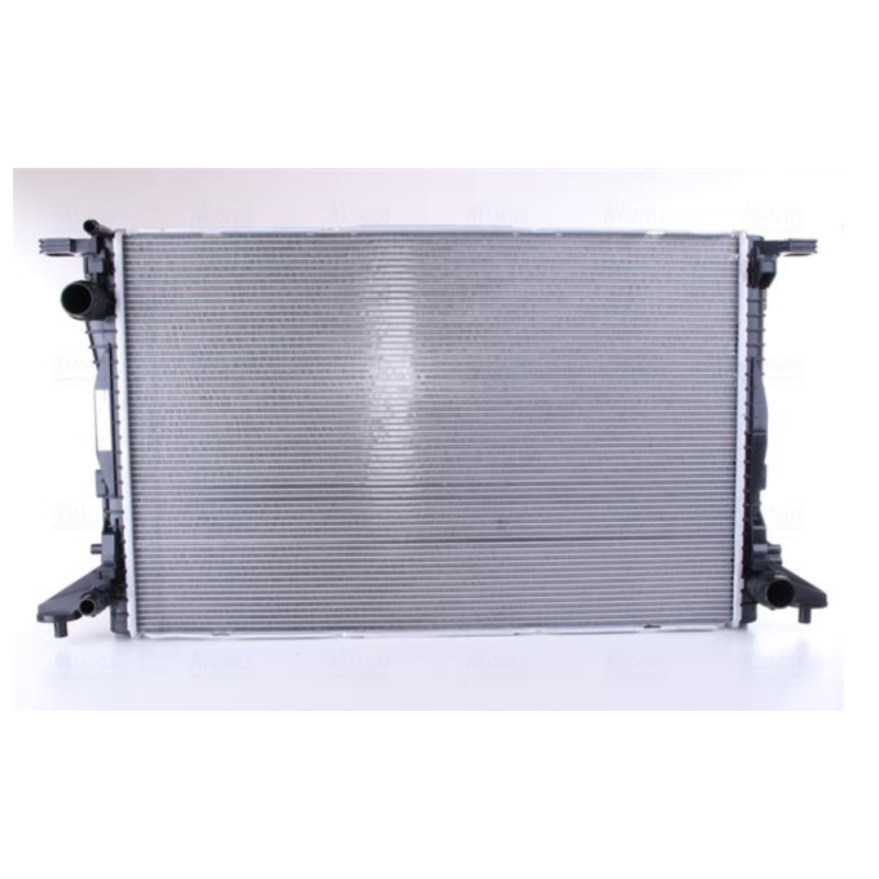 Радіатор охолодження двигуна 3.0 Audi A4 B9, Q5 17-, A6 C8, A7, A8 D5, Q7, Q8, VW Touareg (Nissens) 8W0121251H