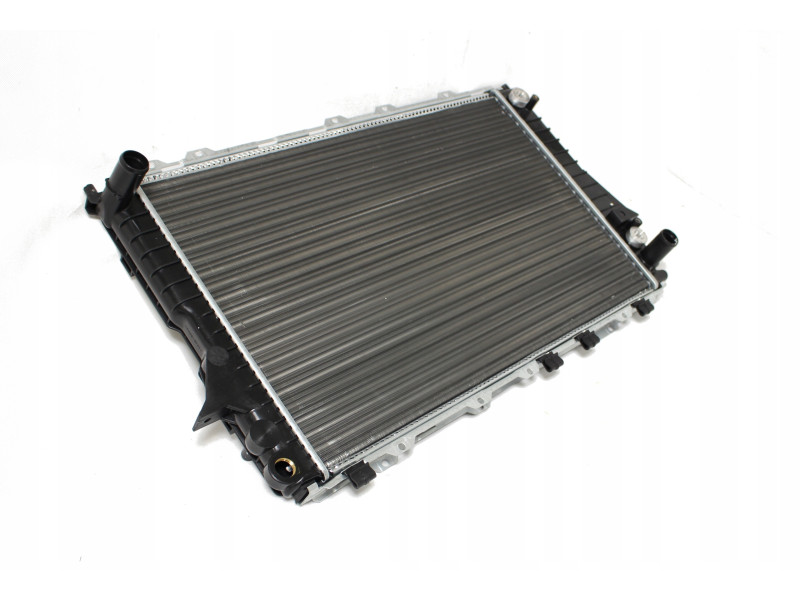 Радіатор охолодження двигуна Audi 100 C4, A6 C4 (Van Wezel) 4A0121251K