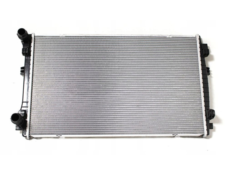 Радіатор охолодження двигуна Audi A3 8V, Q2 GA, TT 8S, Seat Leon 12-19, Skoda Octavia A7, Superb 3, VW Arteon, Golf 7, T-Roc (AVA) 5Q0121251EM, 5Q0121251ER