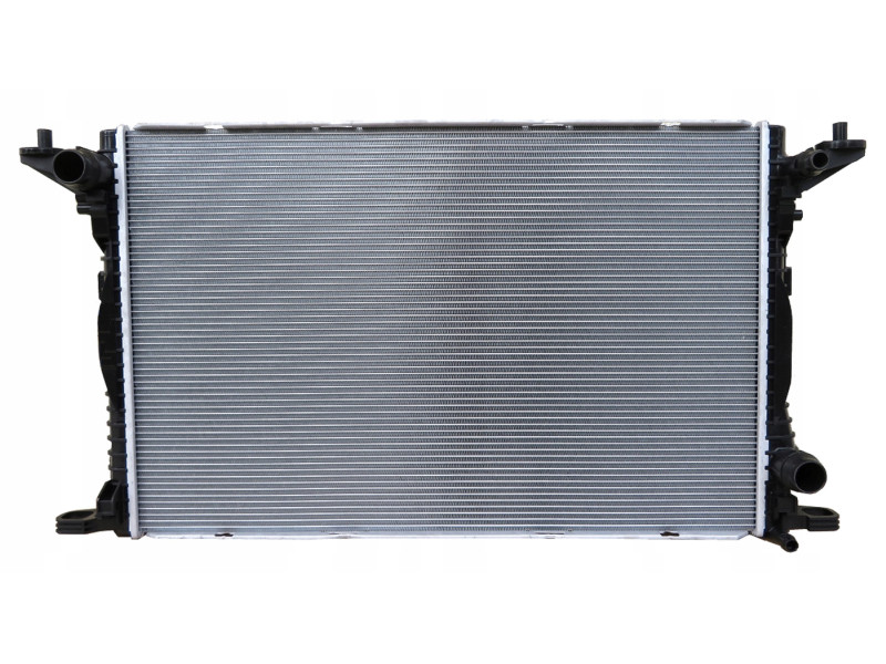 Радіатор охолодження двигуна Audi A4 B9 16- (Тайвань) 8W0121251AB, 8W0121251N, 8W0121251H