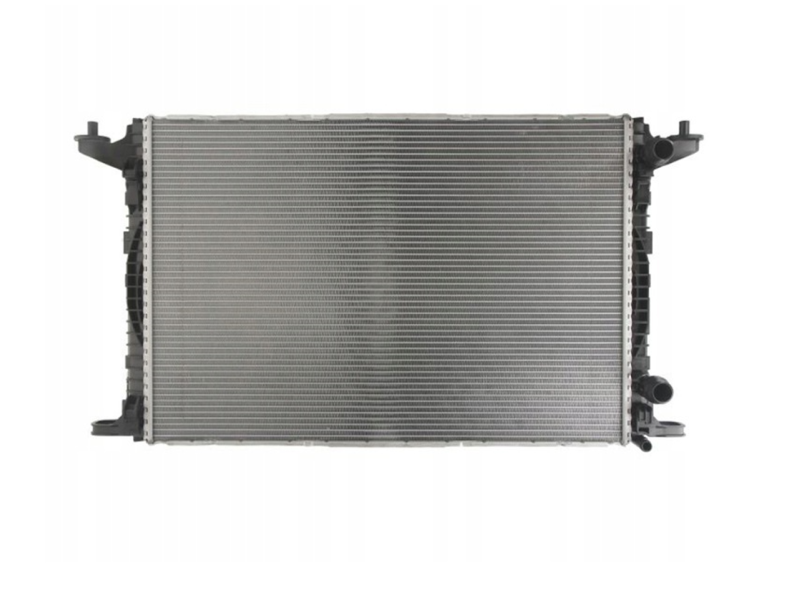 Радіатор охолодження двигуна Audi A4 B9, Q5 17-, A6 C8, A7, A8 D5, Q7, Q8, VW Touareg (Nissens) 8W0121251L
