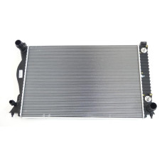 Радіатор охолодження двигуна Audi A6 C6 05-08 (AVA) 4F0121251AF