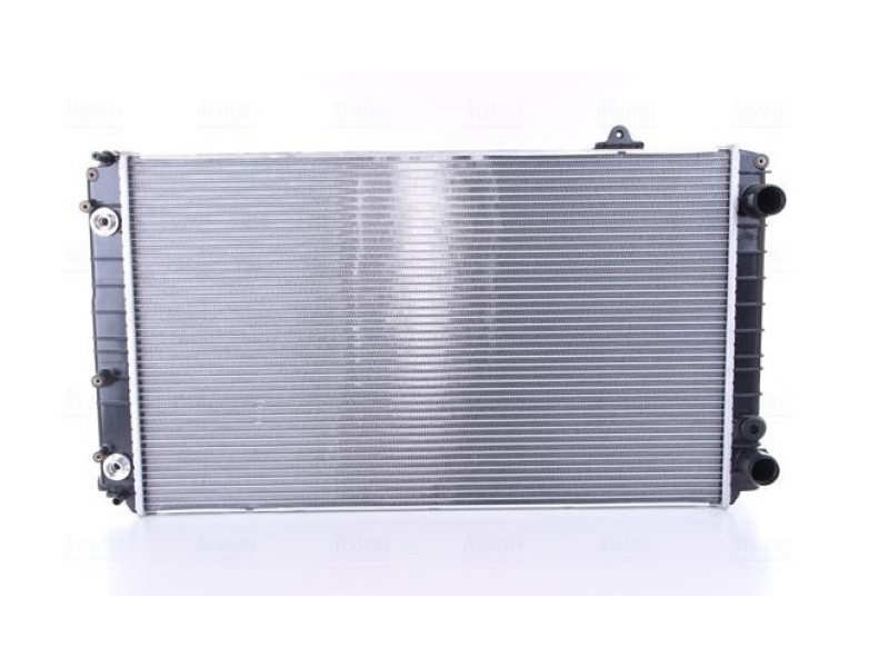 Радіатор охолодження двигуна Audi A8 D2 98-02 (Van Wezel) 4D0121251