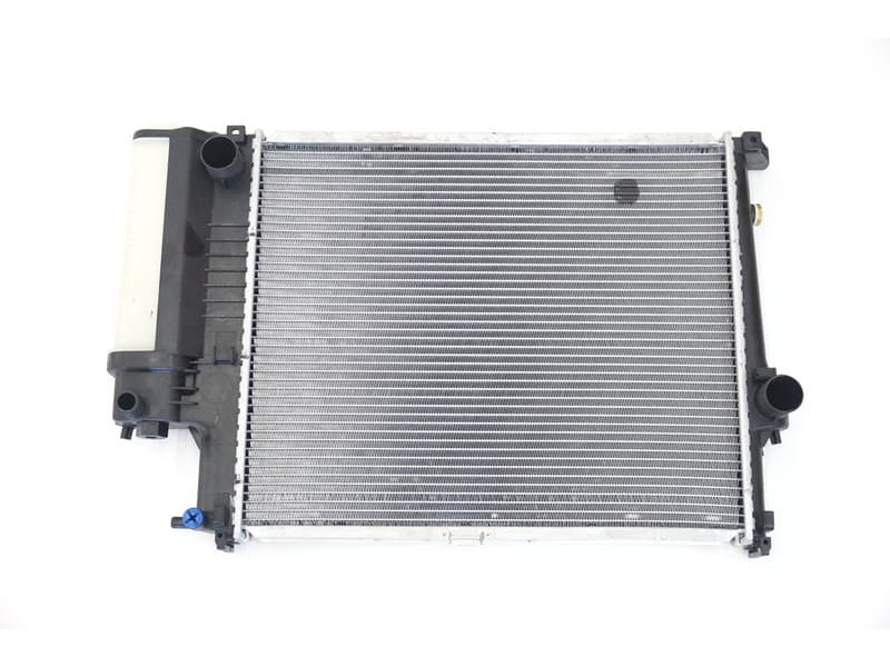 Радіатор охолодження двигуна BMW 5 E34 1.8 / 2.0 / 2.5 (VAN WEZEL) 17111737763