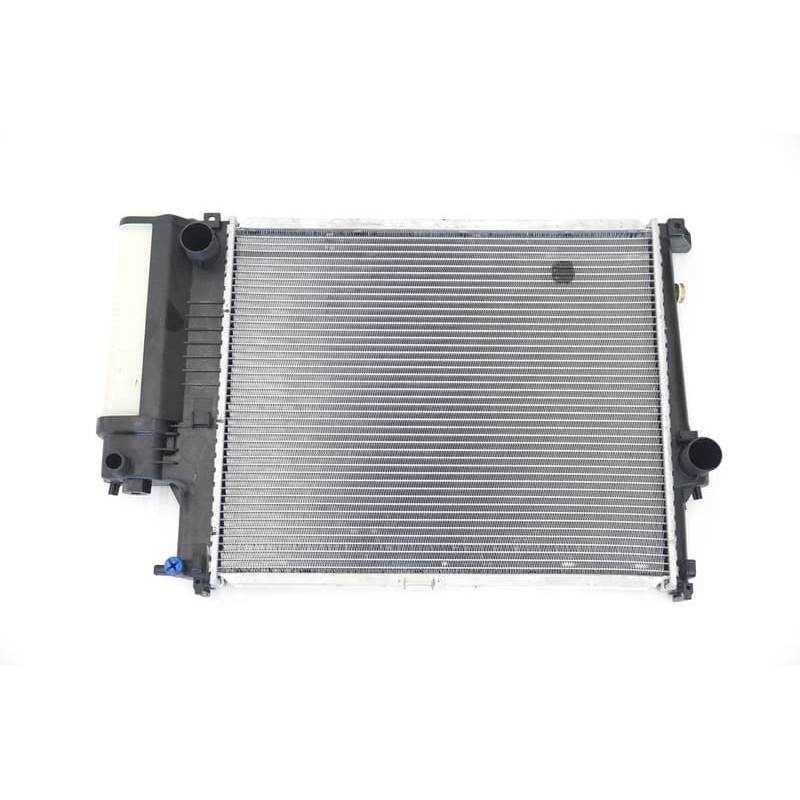 Радіатор охолодження двигуна BMW 5 E34 1.8 / 2.0 / 2.5 (VAN WEZEL) 17111737763