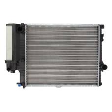 Радіатор охолодження двигуна BMW 5 E39 2.0 / 2.5 / 2.8 (NISSENS) 17111427154