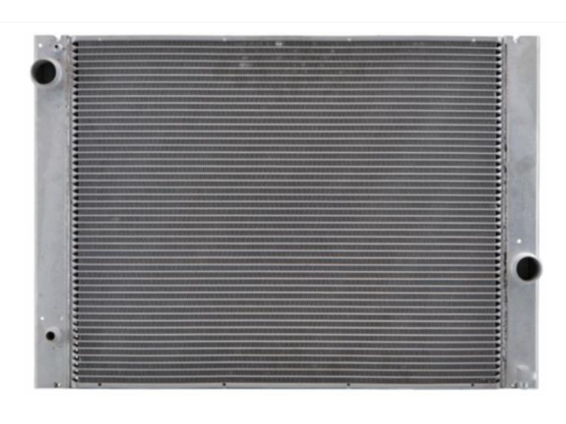 Радіатор охолодження двигуна BMW 7 (E65 / E66) 2001-2008