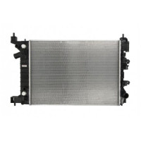 Радіатор охолодження двигуна Chevrolet Aveo T300, Trax 13-16, Opel Mokka 13-16 (Nissens) 95460092