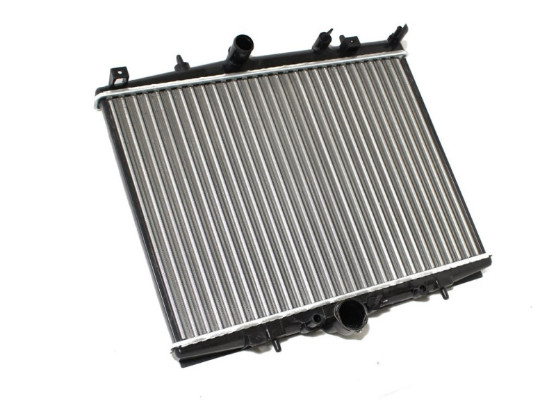 Радіатор охолодження двигуна Citroen C5 00-08, Peugeot 406 99-03 (AVA) 133064, 1330R2