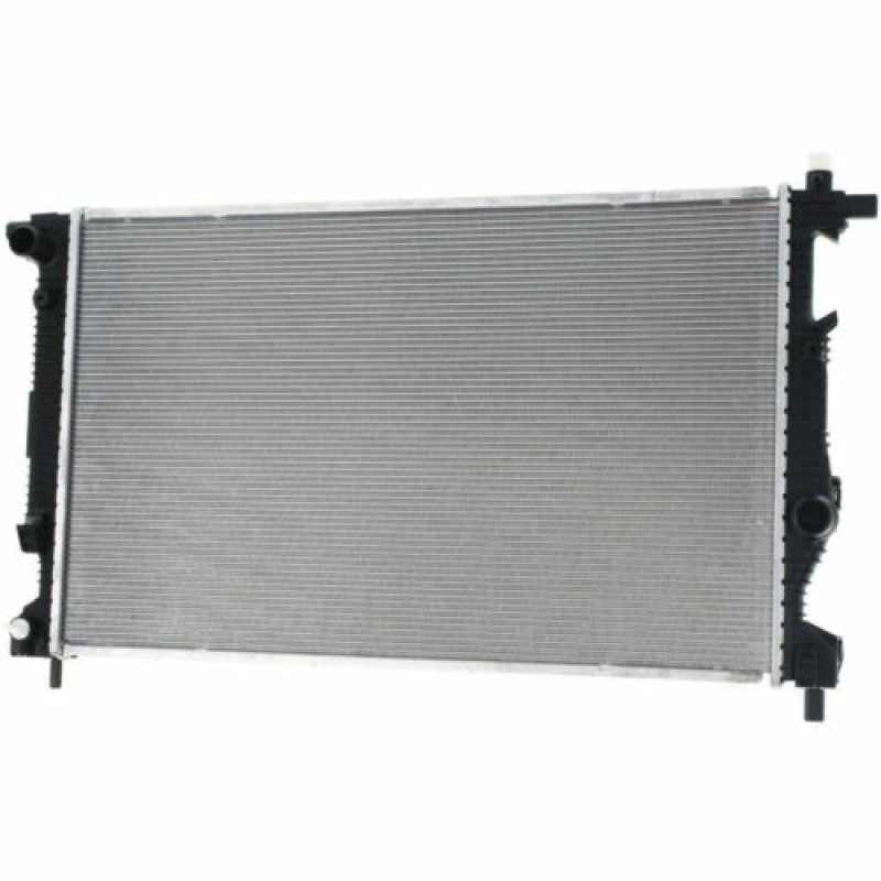 Радіатор охолодження двигуна Dodge Dart 12-16 2.4 / 2.0 (Koyorad) 55111483AC, 55111483AD
