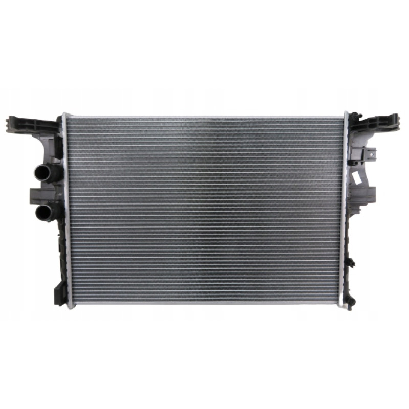 Радіатор охолодження двигуна Iveco Daily 4 11-14, 14- (Nissens) 5801264635