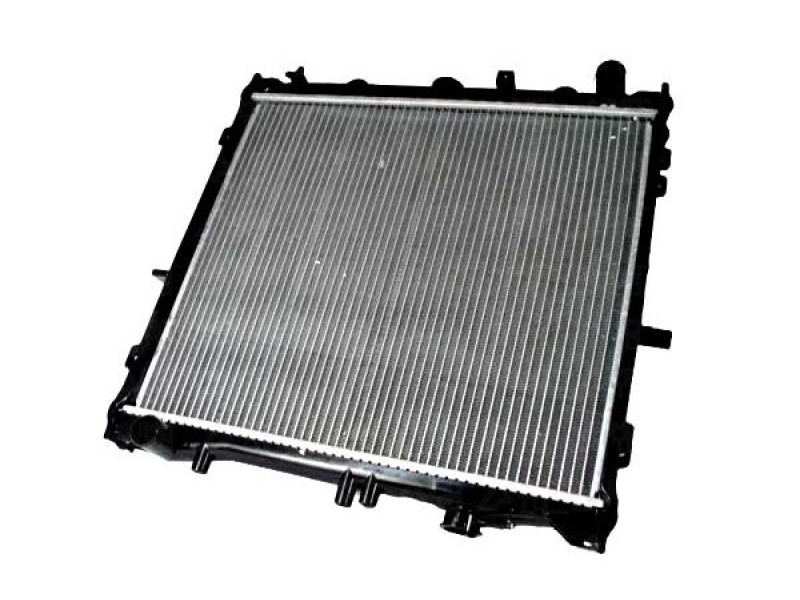 Радіатор охолодження двигуна Kia Sportage 95-03 (FPS) 01215200A, 0K00F15200, 0K01115200A