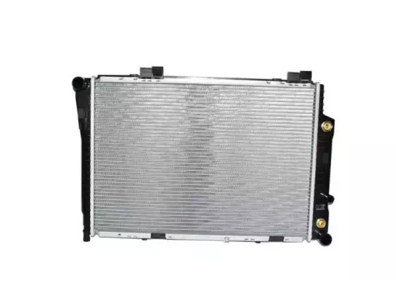 Радіатор охолодження двигуна Mercedes C-class W202, CLK С208, E-class W210 АКПП (FPS) A2025002203, A2025006703