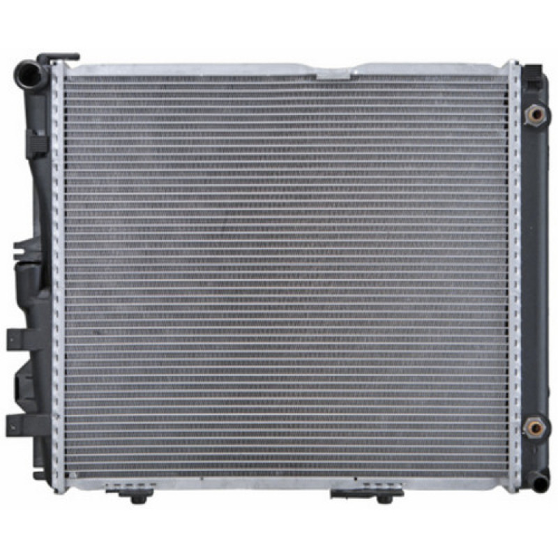 Радіатор охолодження двигуна Mercedes E-Class W124 84-96 АКПП (Nissens) 1245002703, 1245001803