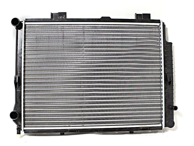 Радіатор охолодження двигуна Mercedes E-class W210 2.8 / 3.2 (NRF) 2105000003