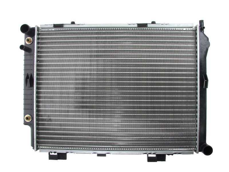 Радіатор охолодження двигуна Mercedes E-class W210 3.0 TD AT (Signeda) 2105003203