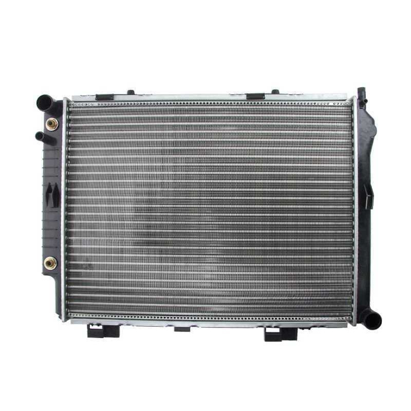 Радіатор охолодження двигуна Mercedes E-class W210 3.0 TD AT (Signeda) 2105003203