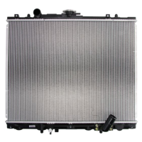 Радіатор охолодження двигуна Mitsubishi Pajero Sport 1 00-08 2.5 TD (FPS) MR258668