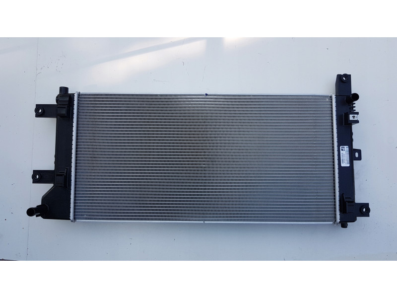 Радіатор охолодження двигуна Nissan Leaf 17- (FPS) 214105SH0A