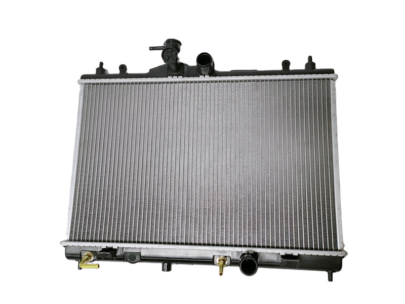 Радіатор охолодження двигуна Nissan Tiida 05-12 (FPS) 21460CV000, 21460ED000