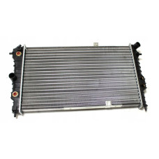 Радіатор охолодження двигуна Opel Vectra A 1.4 / 1.6 / 1.7 D / 1.8 / 2.0 АКПП (AVA) 03096385, 1300133, 1300135